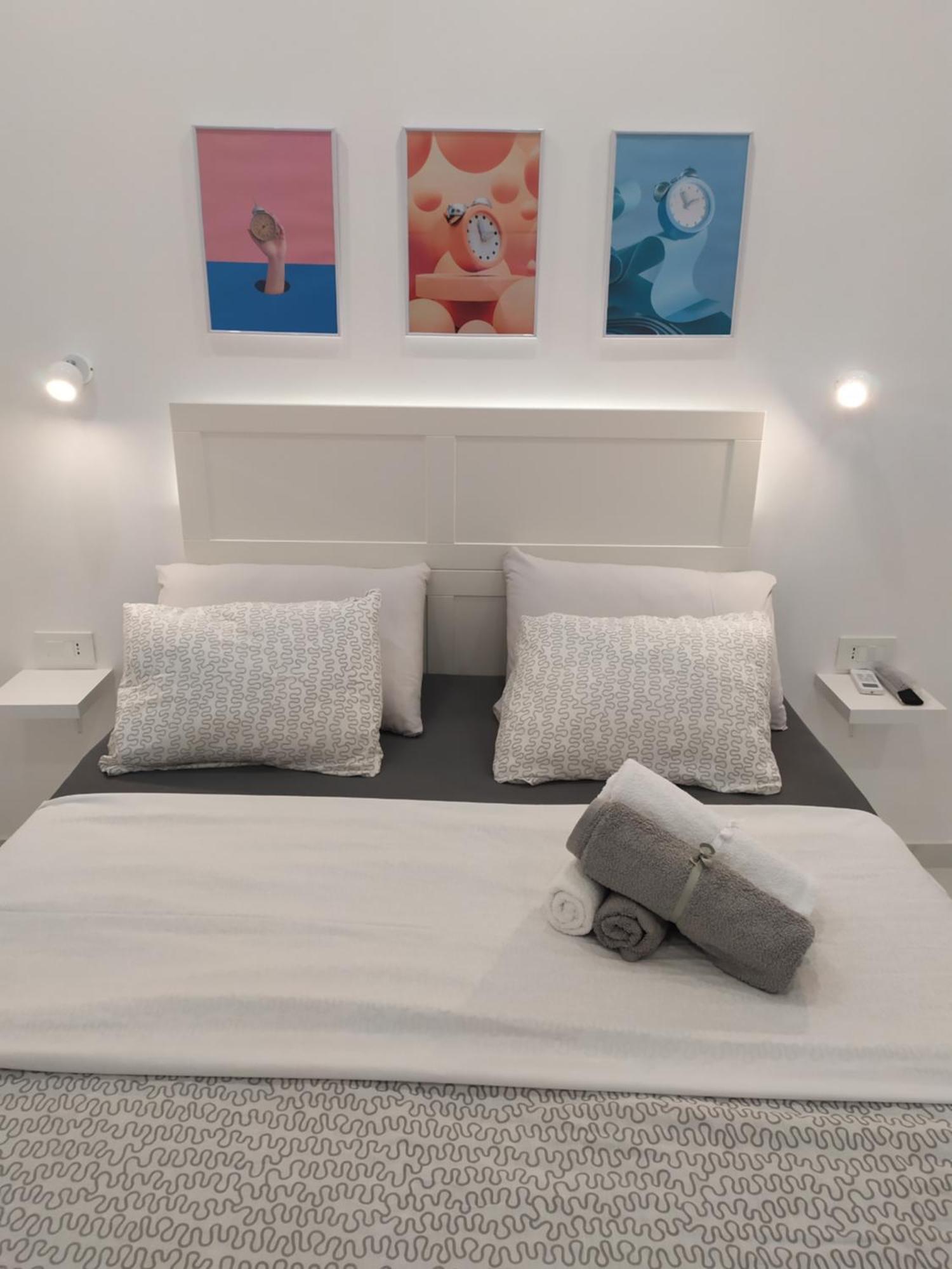 White Apartment Atenas Exterior foto