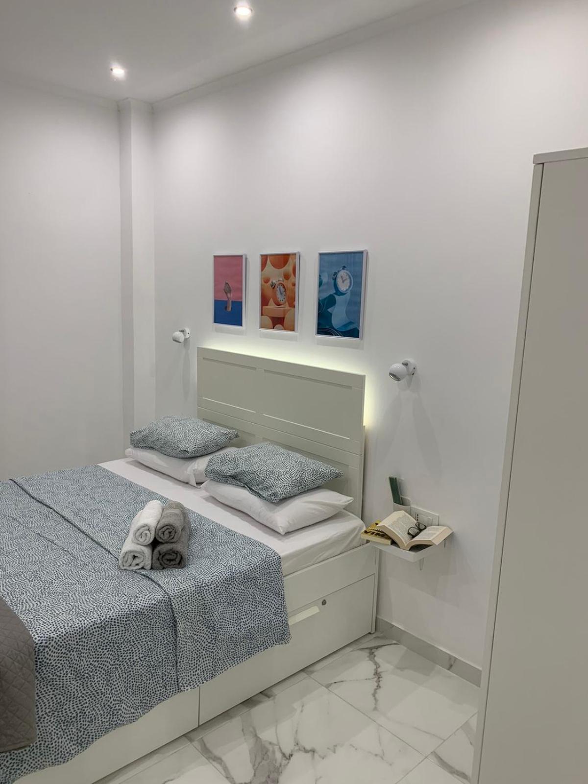 White Apartment Atenas Exterior foto